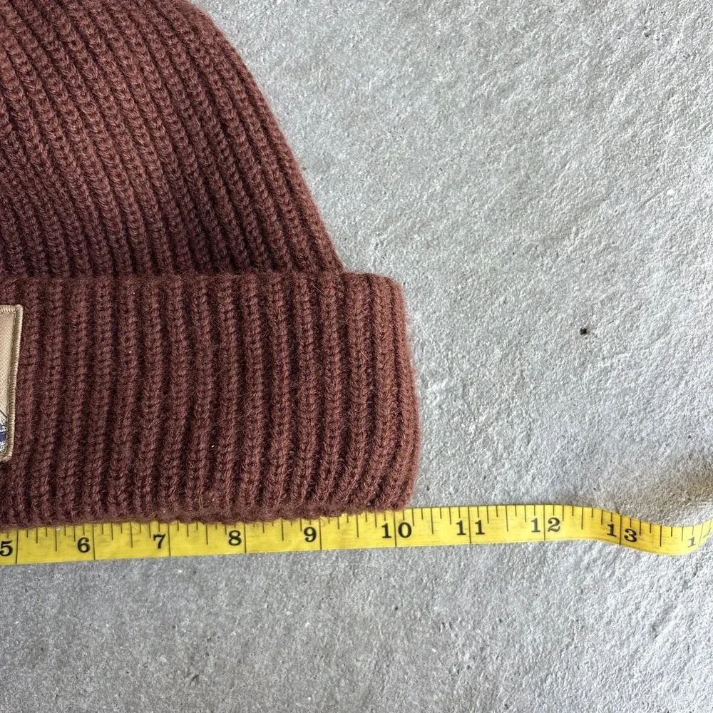 The North Face Salty Dog Dark Oak Brown Cuffed Beanie Hat Mountain Granola Cap
